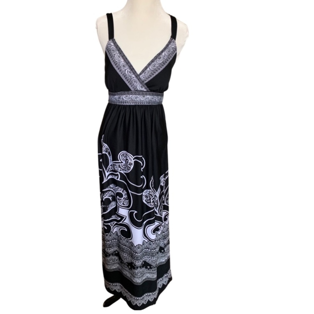Olivia Matthews Black White Boho Aztec Maxi Dress Size Medium - Picture 5 of 12